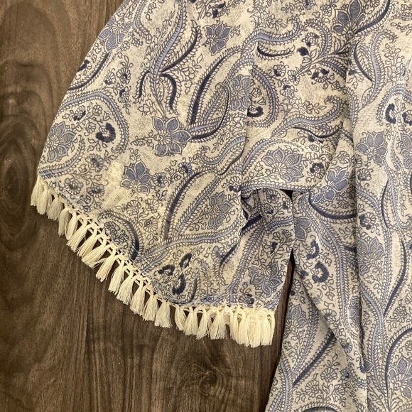 Elizabeth Koh Fringe Kimono Blue and White Paisley Print - Picture 3 of 4